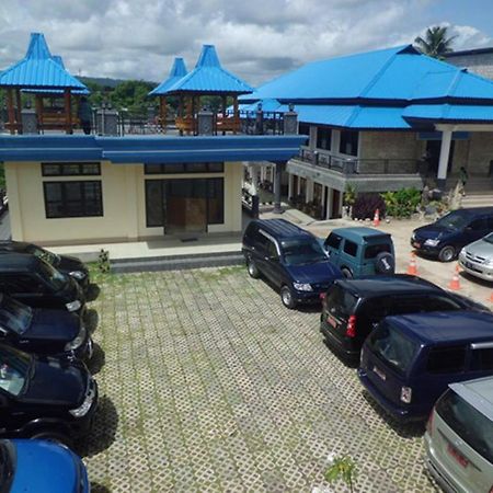 Hotel Sinar Tambolaka Waingapu Exterior foto